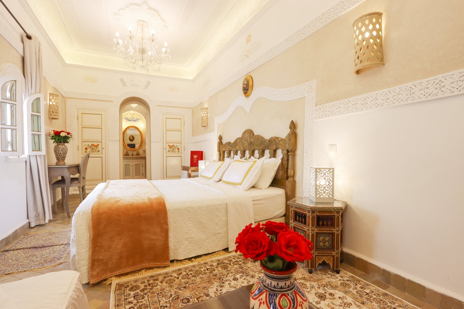 palais-des-princesses-riad-a-marrakech-classic-suite1.jpg