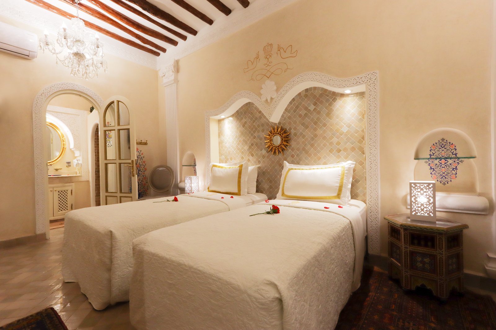 palais-des-princesses-riad-a-marrakech-standard-twin2-3.jpg