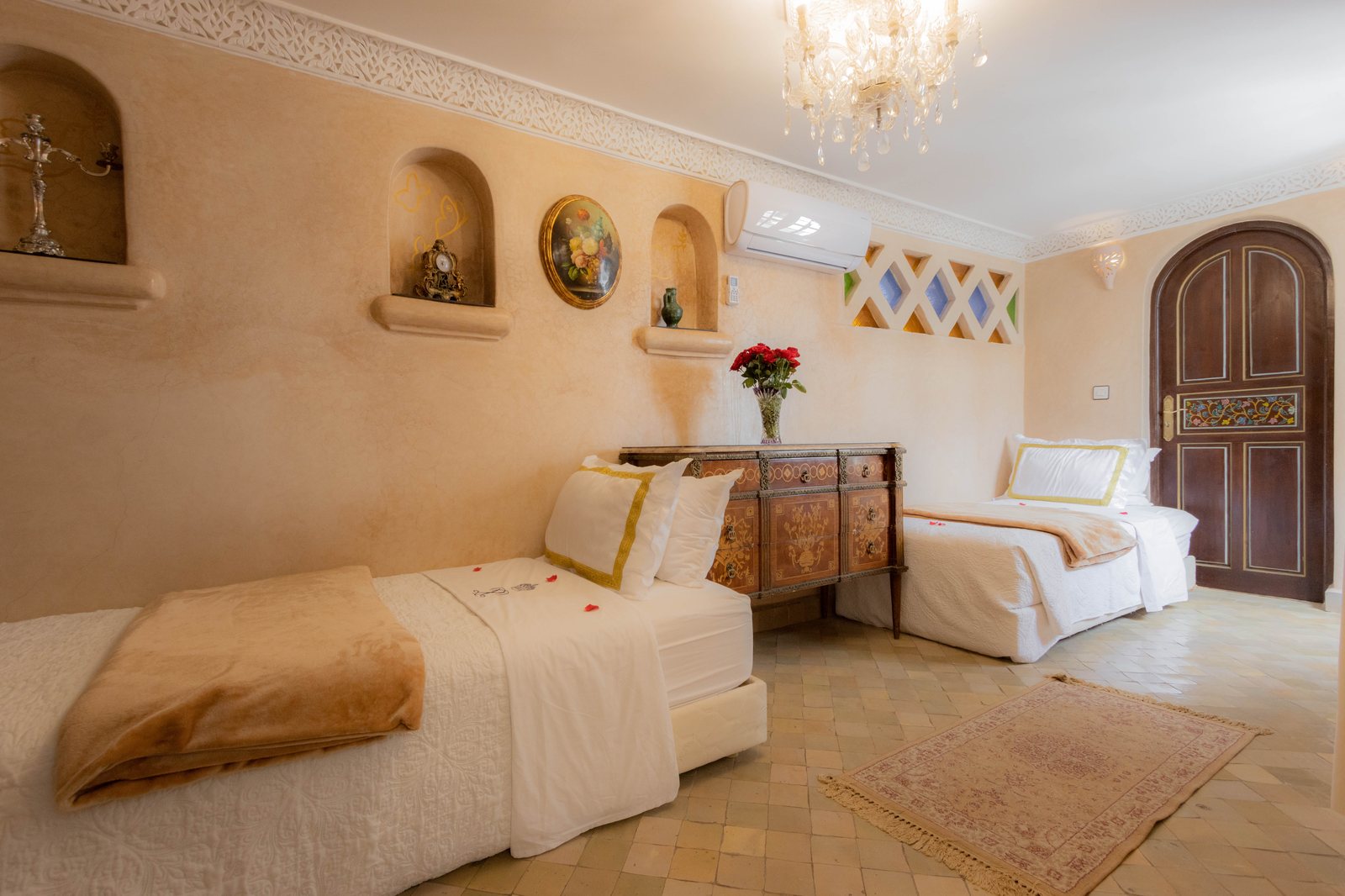 palais-des-princesses-riad-a-marrakech-triple2-3.jpg